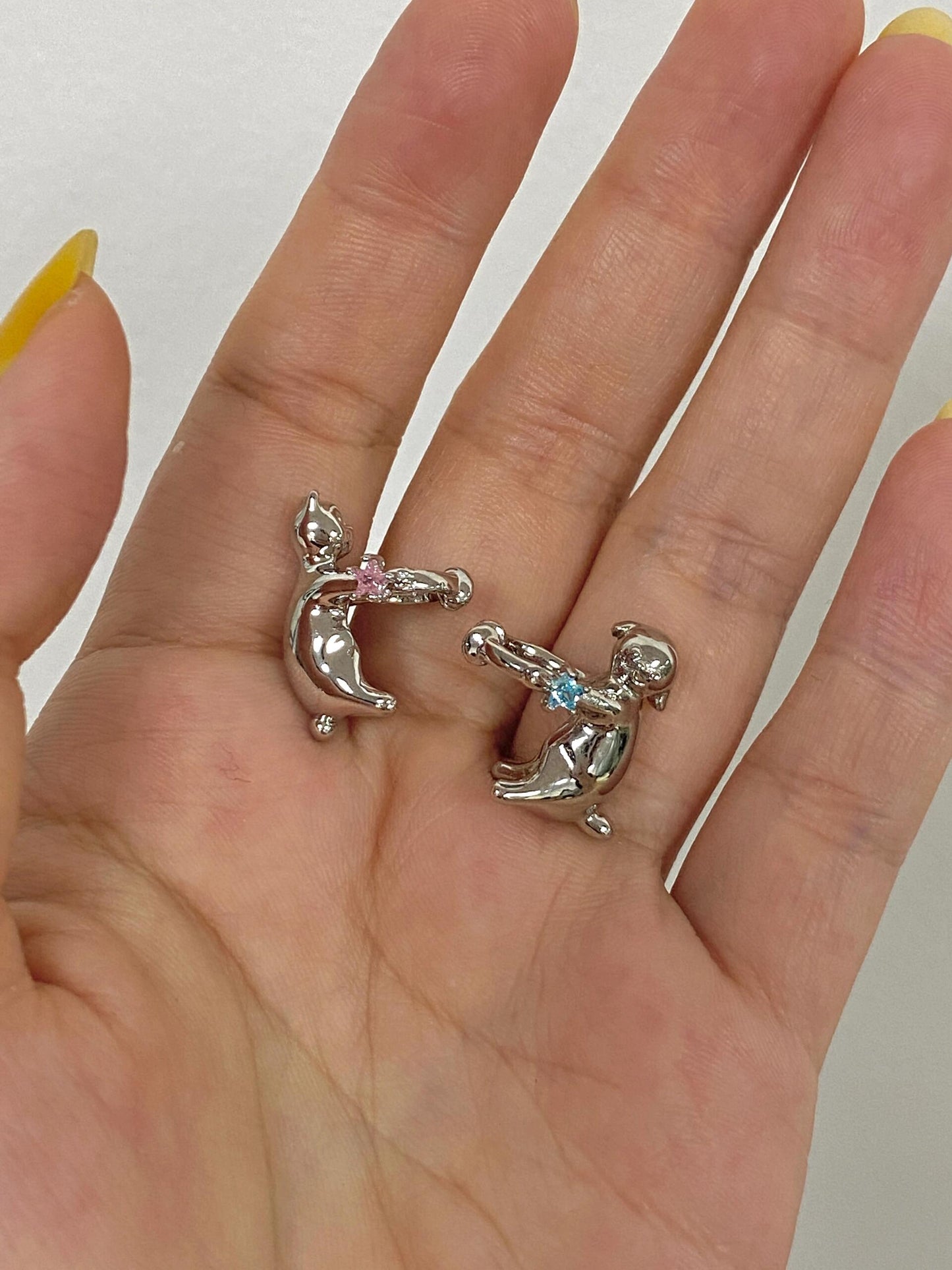 Puppy Ear Hug Cuff Conch Earrings