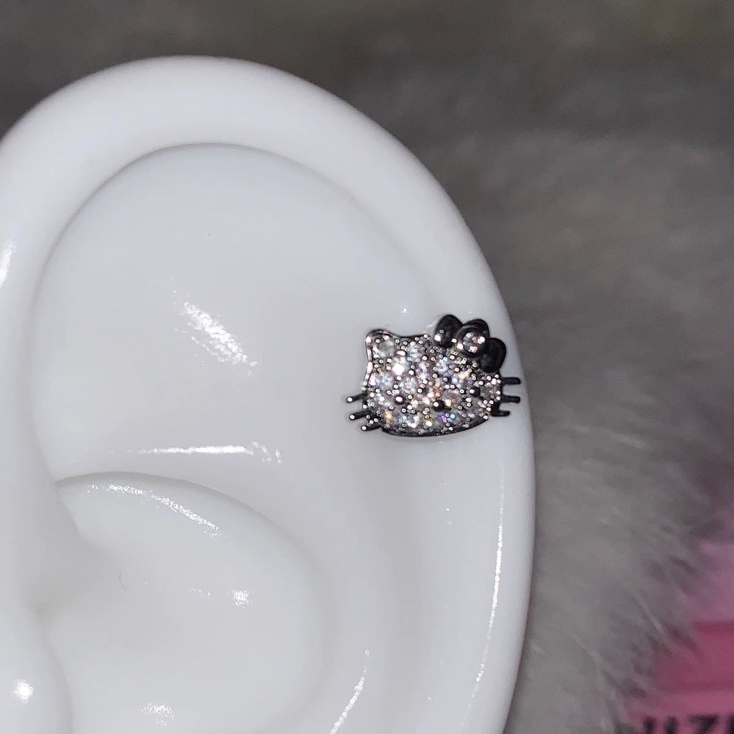 Klitter Kitty Helix Earrings