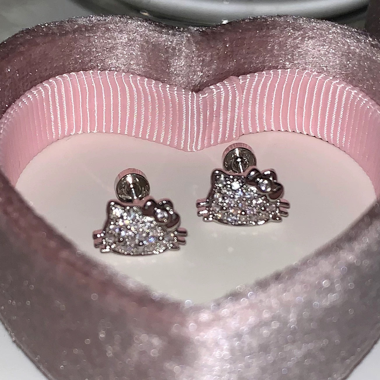 Klitter Kitty Helix Earrings