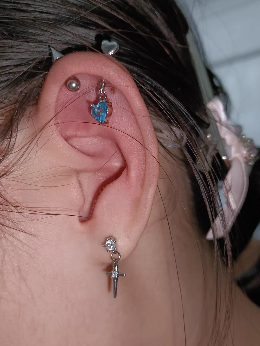 Heartfall Vertical Helix Earrings