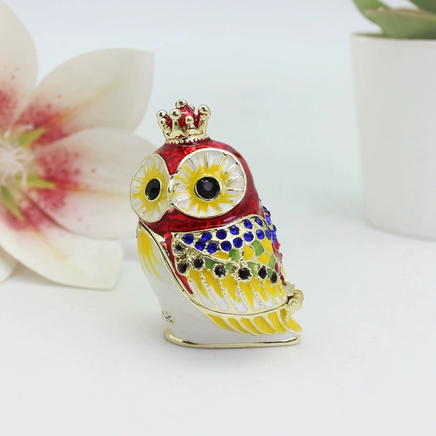 Red Staring Owl Ring Box