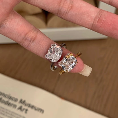 Matching Kitty Glitz Adjustable Rings & Earrings Set