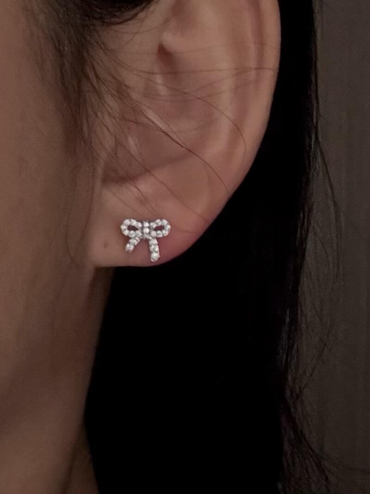 Silver Crystal Bow Lobe Stud