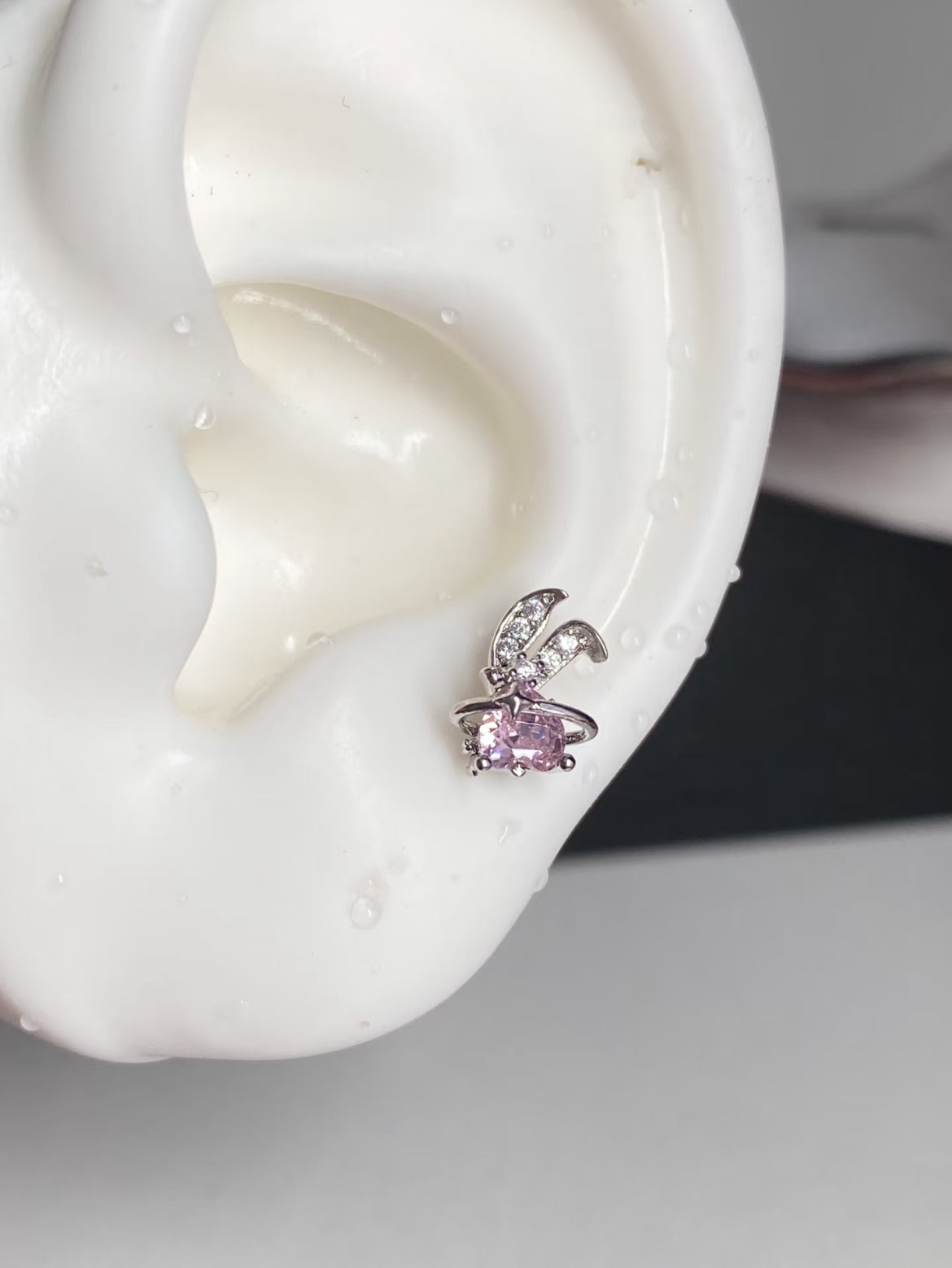 Love-tail Bunny Earrings