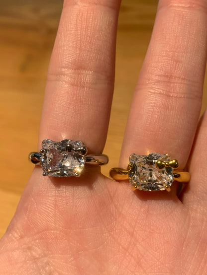 Matching Kitty Glitz Adjustable Rings & Earrings Set