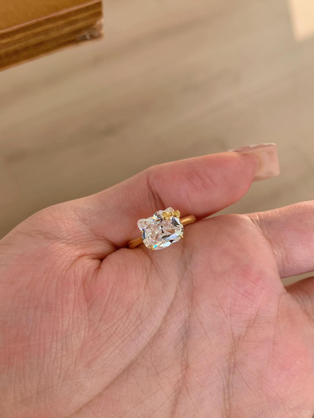 Matching Kitty Glitz Adjustable Rings & Earrings Set