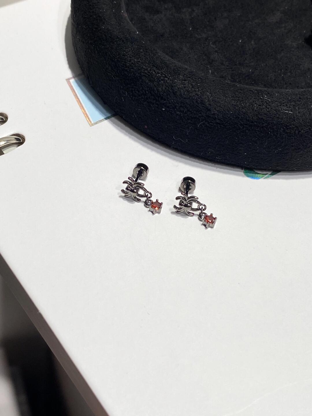 Spidrip Helix Earrings