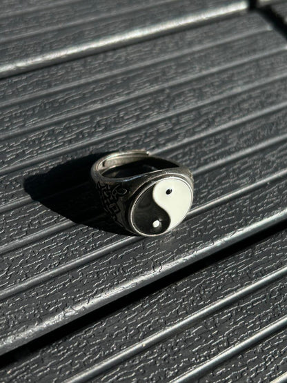 Ying & Yang Ring