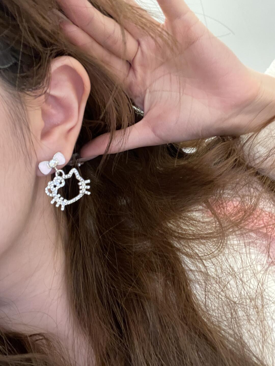 Sparkle Charm H Kitty Earrings