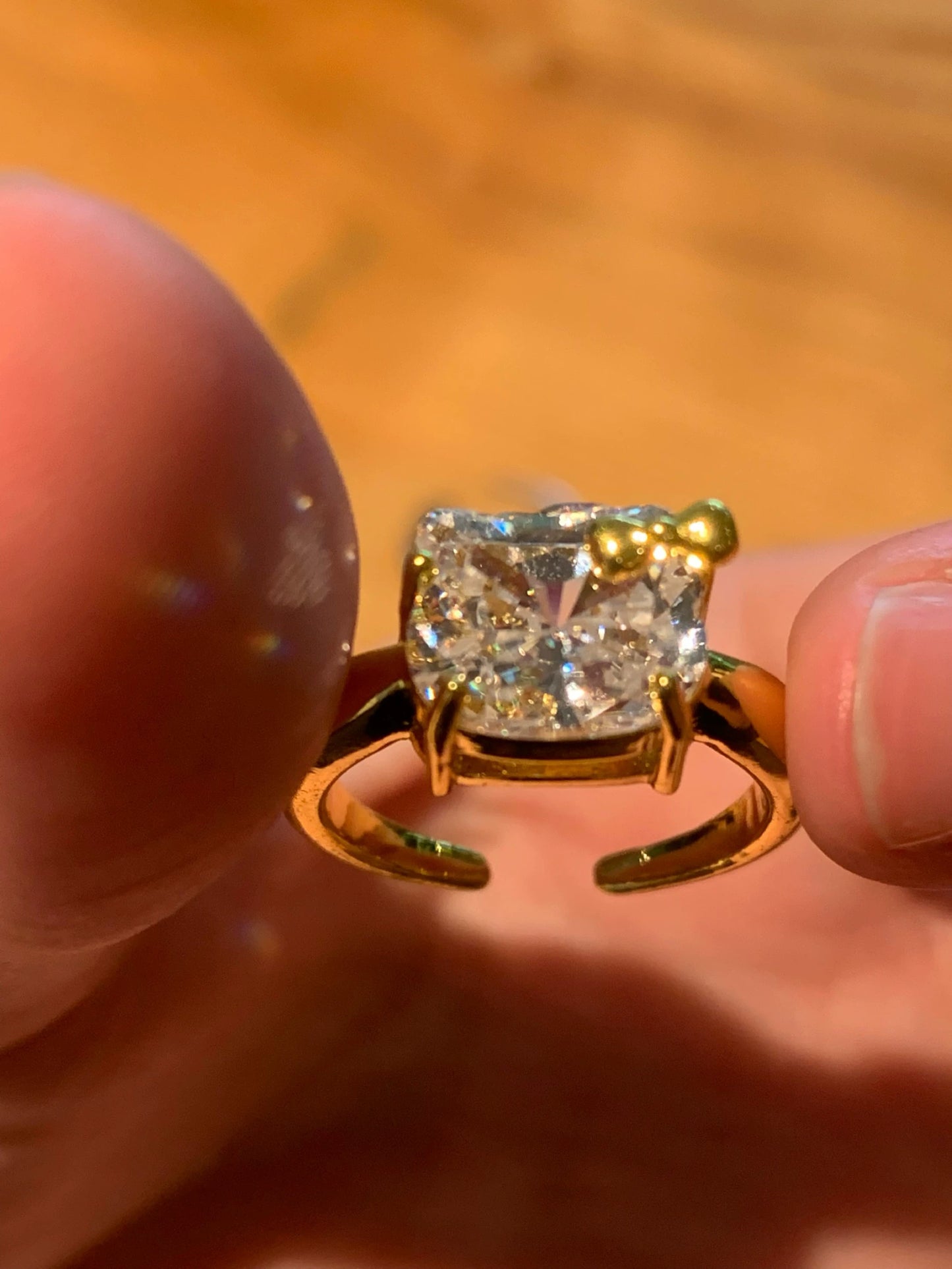 Matching Kitty Glitz Adjustable Rings & Earrings Set