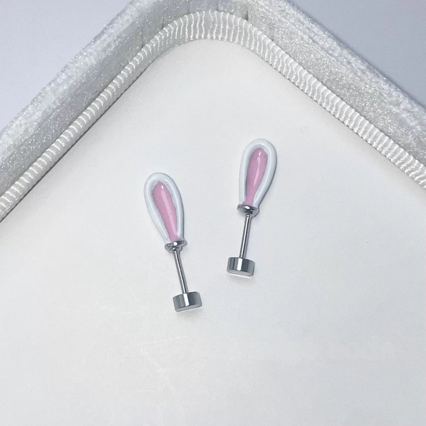 Sweet Bunny Ears Vertical Helix Earrings