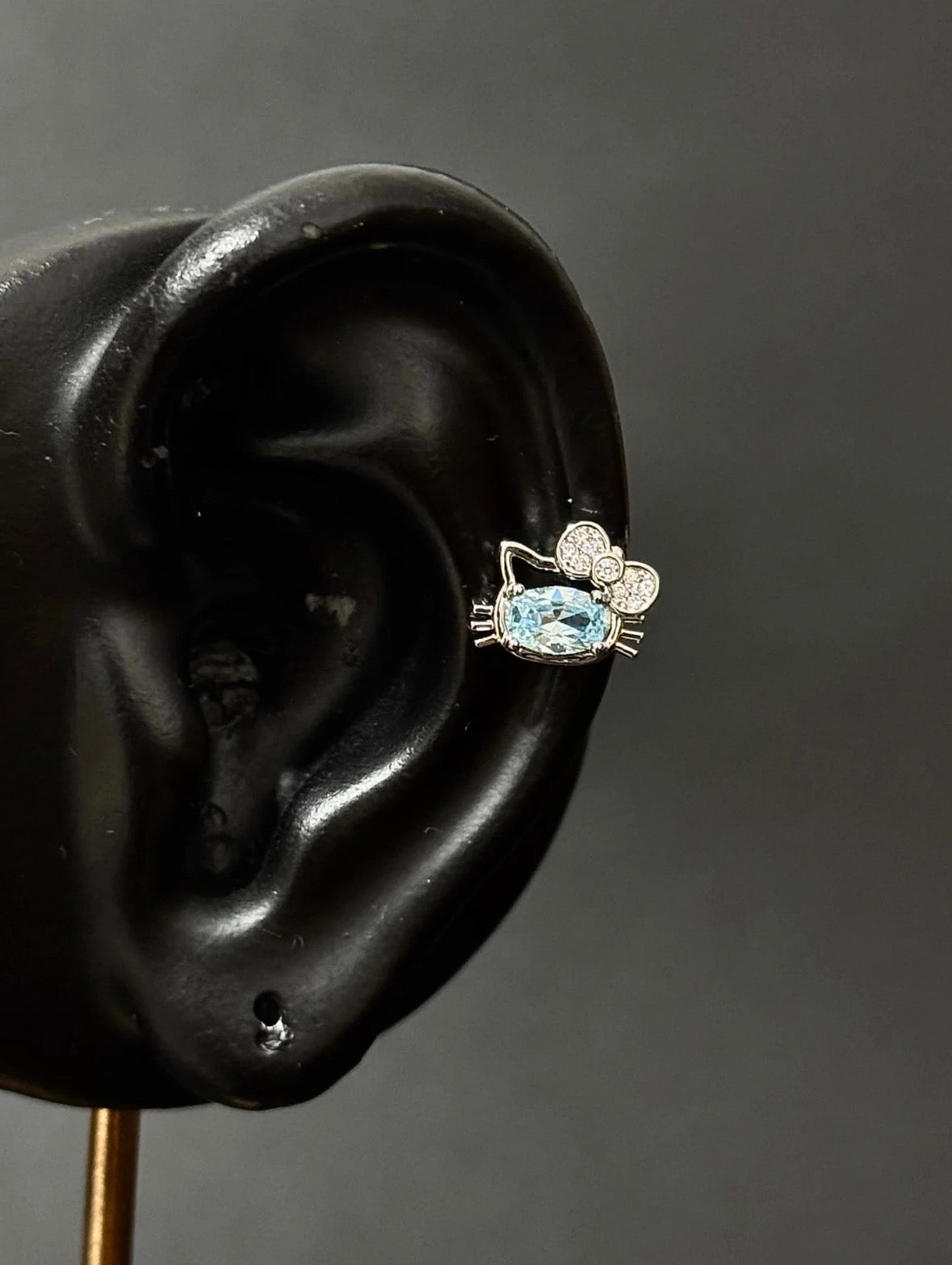 Rosa Kitty Helix Earrings ( Blue )