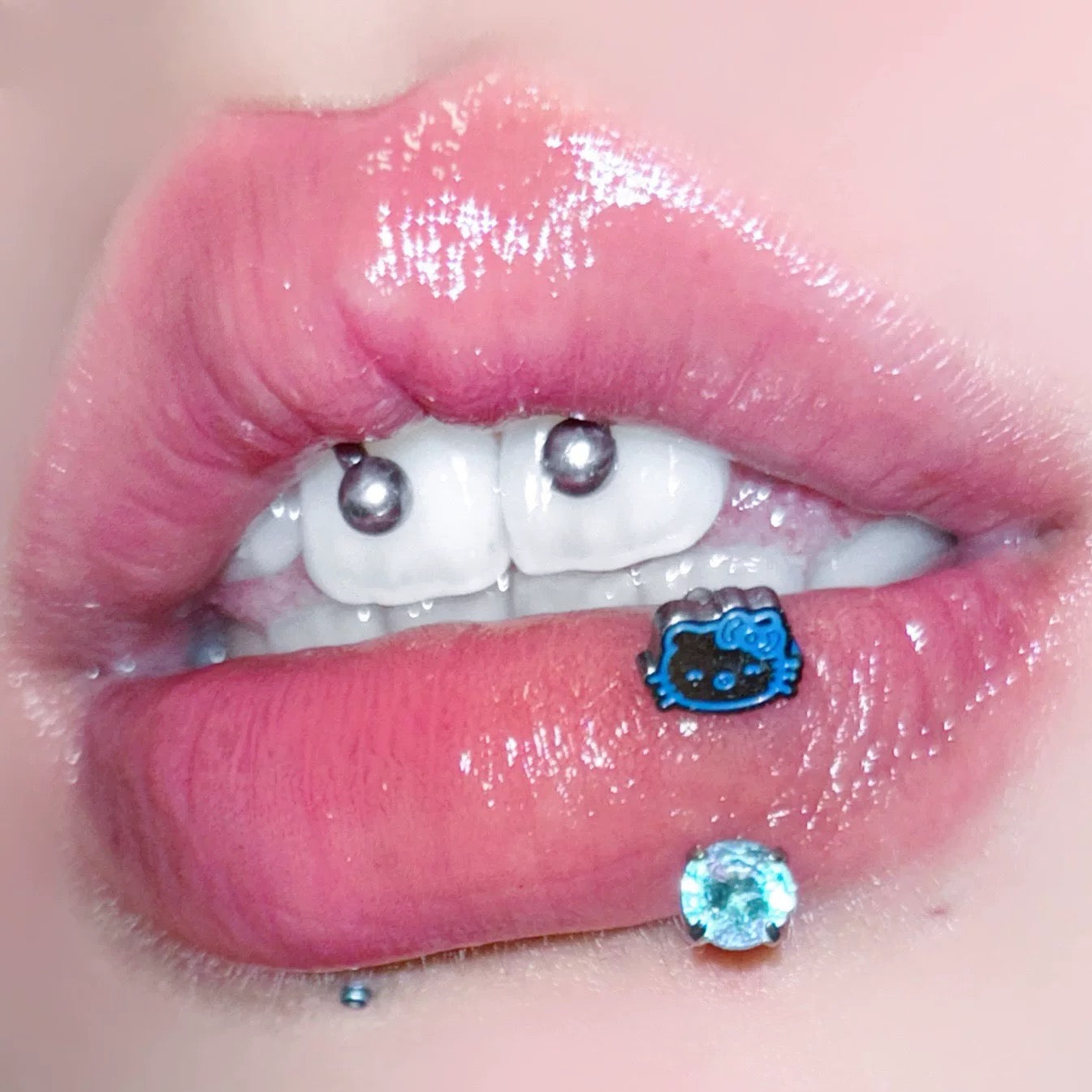 H-Kitty Charm Lip Ring