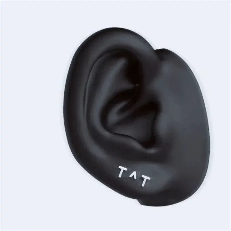 “T^T” Triple Lobe Earring Stack