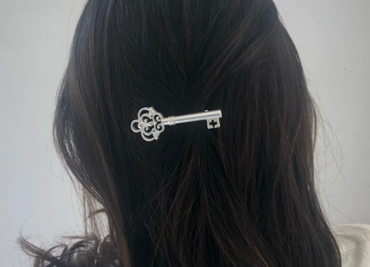 Skeleton Key Hair Clip