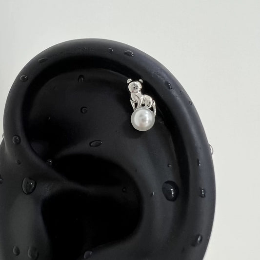 Silver Cat Pearl Piercing