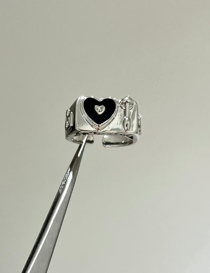 Adjustable Black Heart Gem Ring