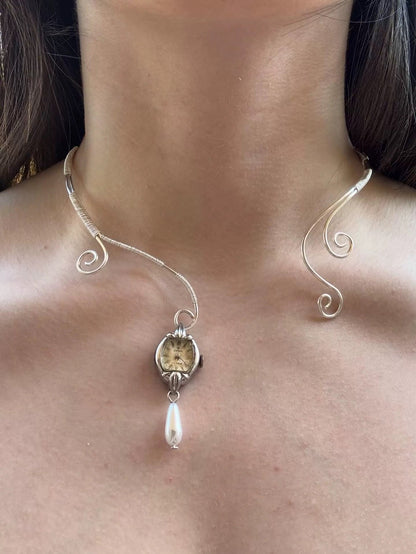 Timeless Elara Necklace