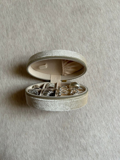 Cloudline Oval Velvet Jewelry Box