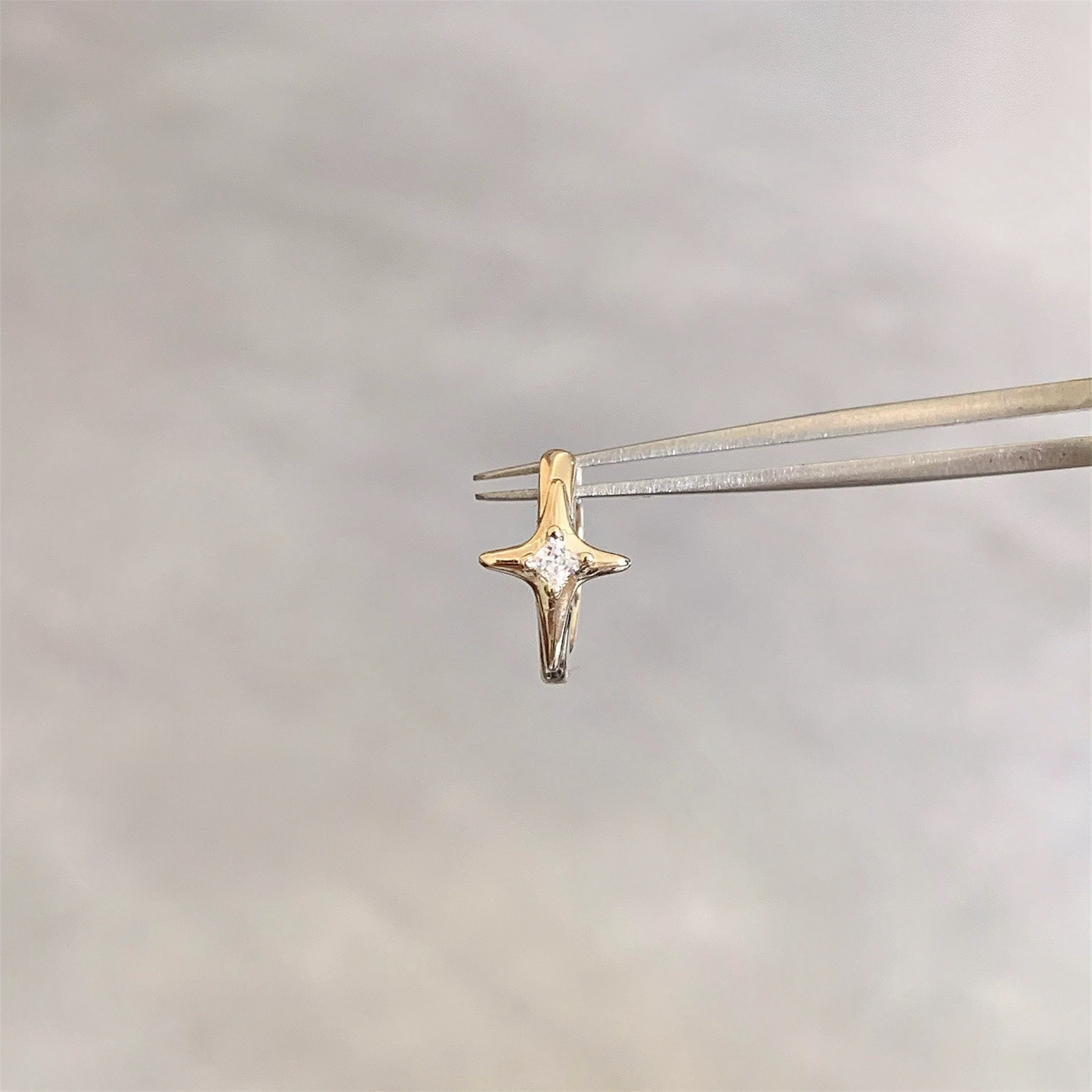 Golden Grace Ribbon Stud