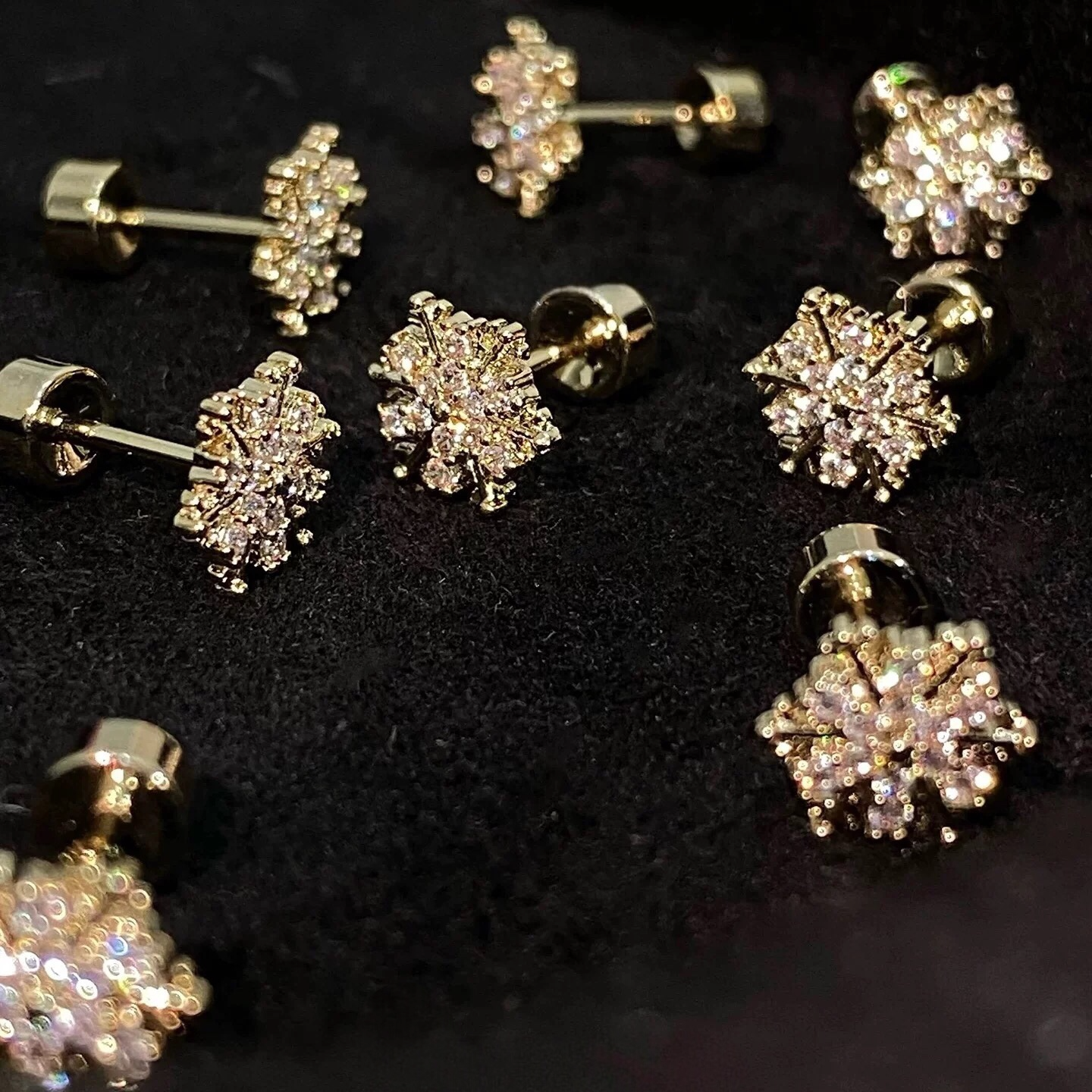 Champagne Gold Snowflake Studs.