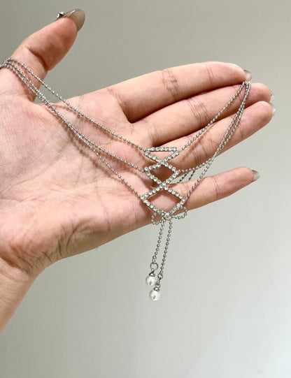 Diamond Lattice Choker