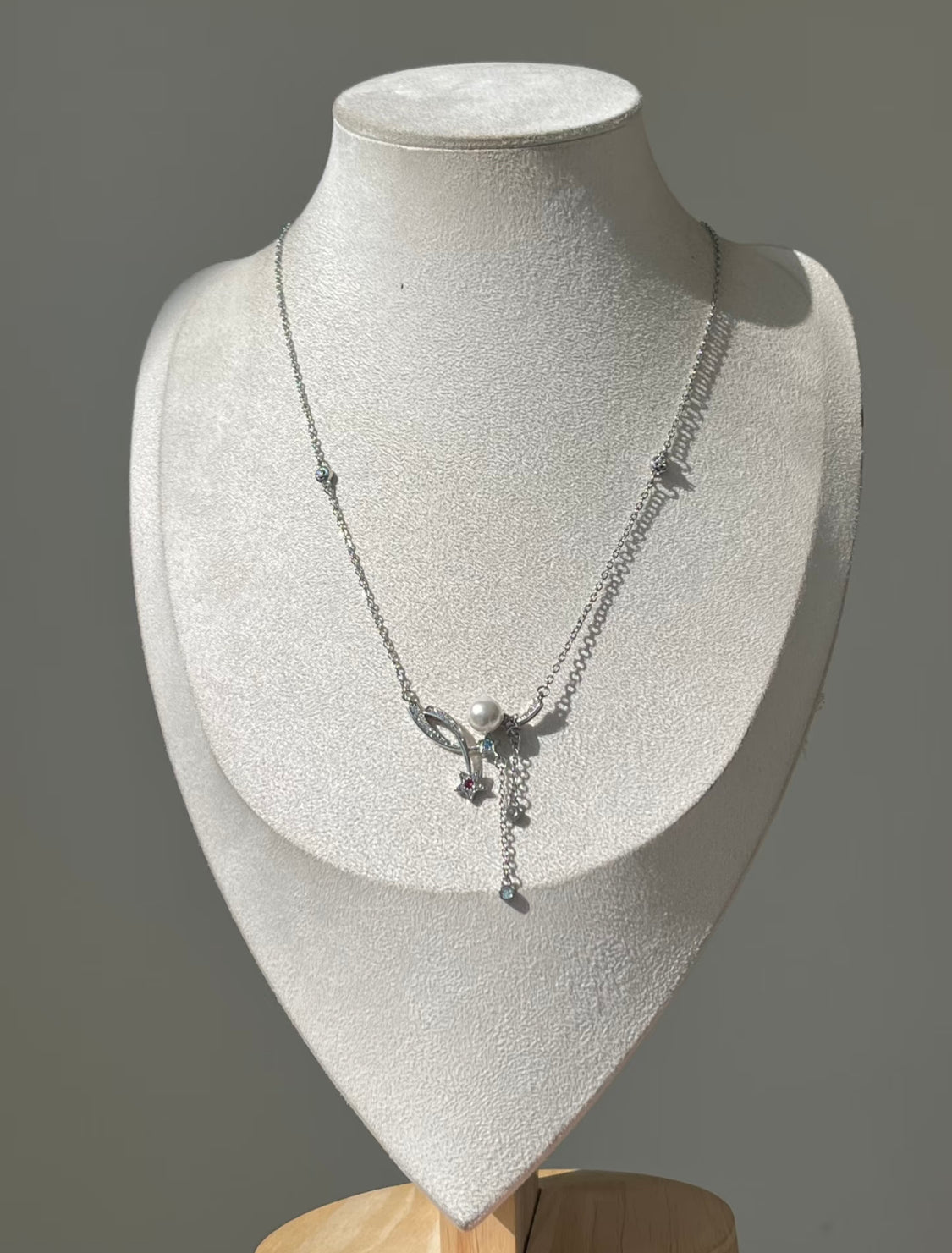 Pearl And Shooting Star Design