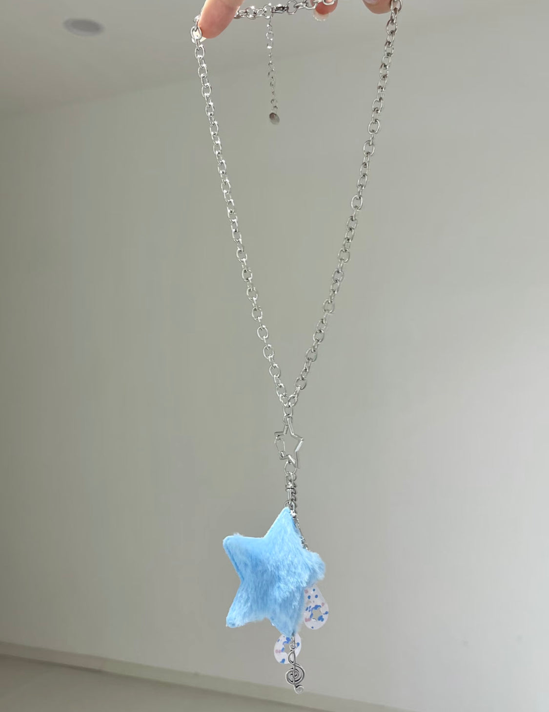 Dreamy Guitar Star Necklace