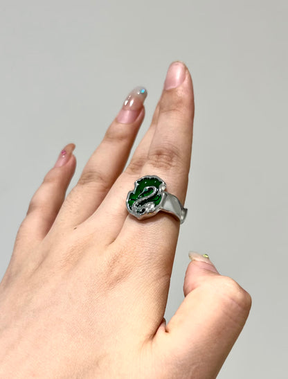Serpentine Crest Ring
