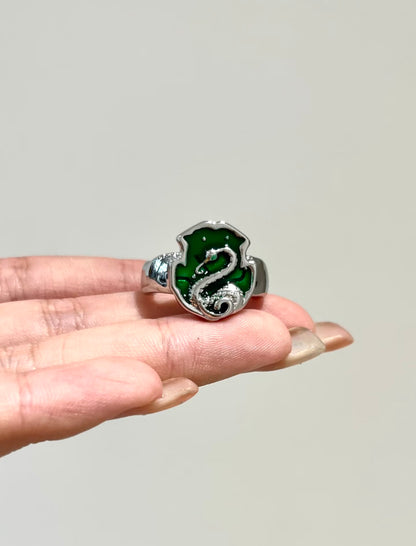 Serpentine Crest Ring