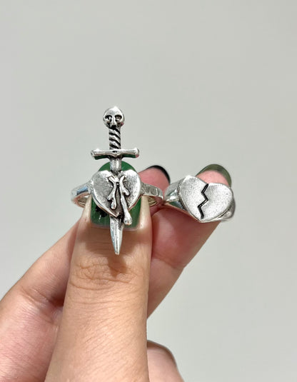 Shattered Requiem Ring