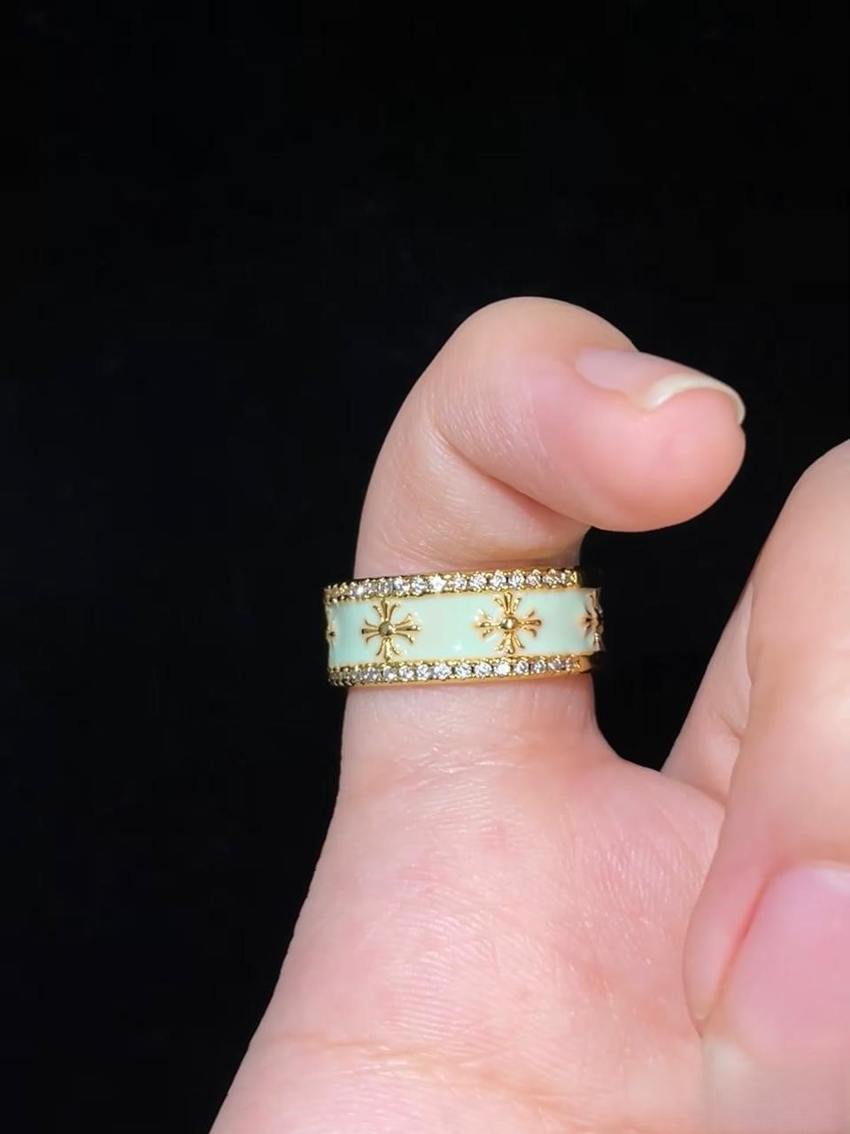 Golden Fleur Enamel Ring