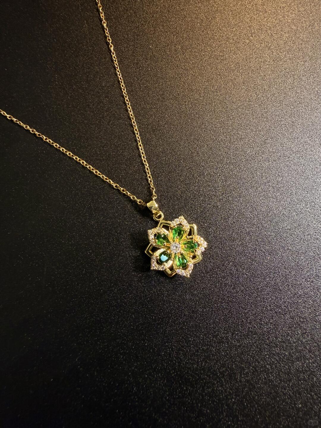 Gold Crystal Flower Necklace