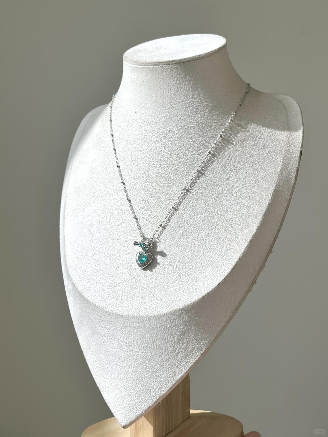 Sparkling Love Knot Necklace