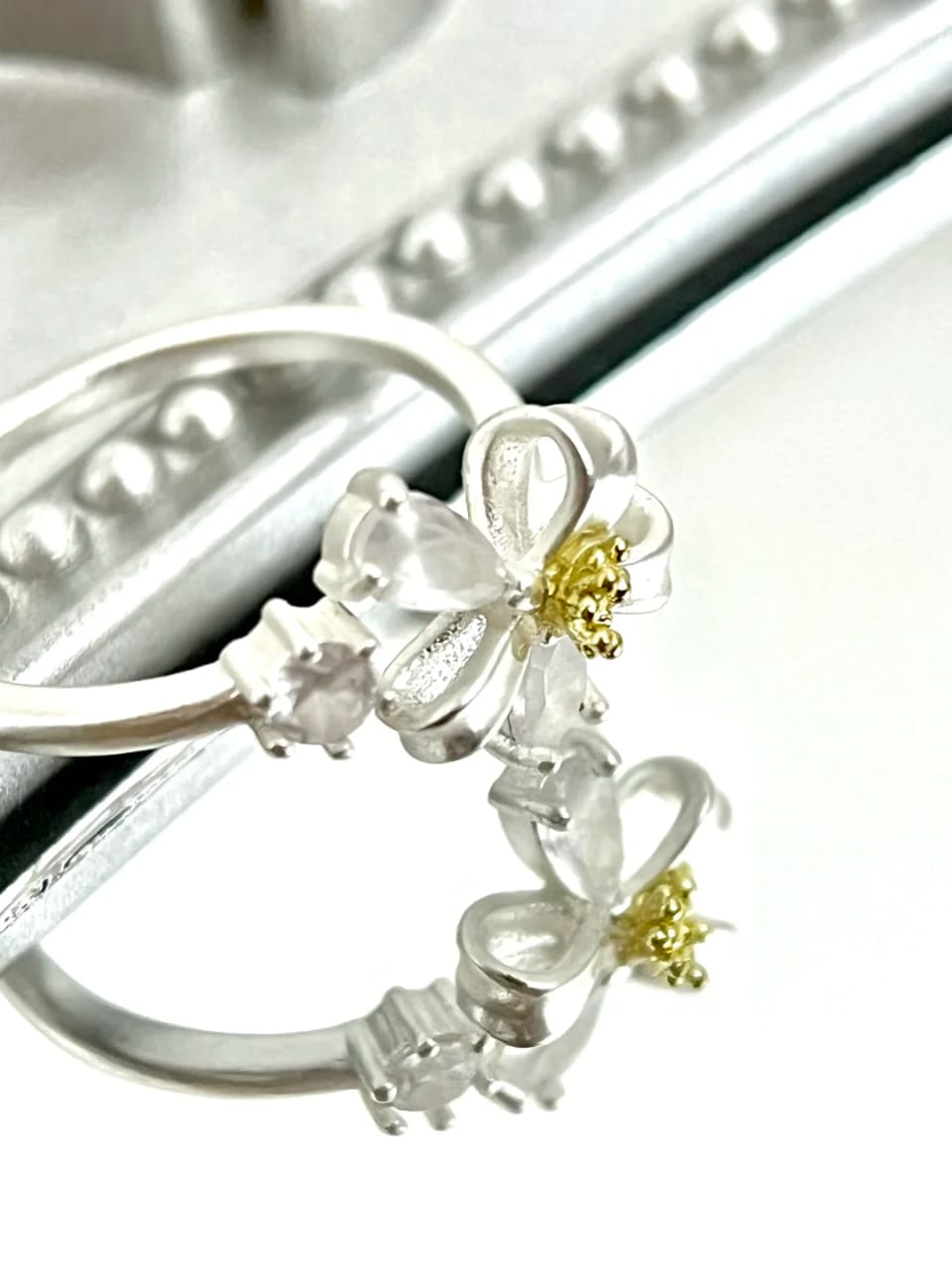 Two-Tone May Flower Ring
