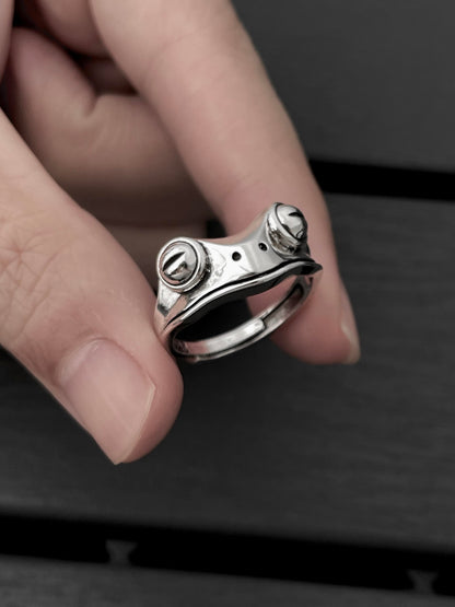 Silver Froggy Ring