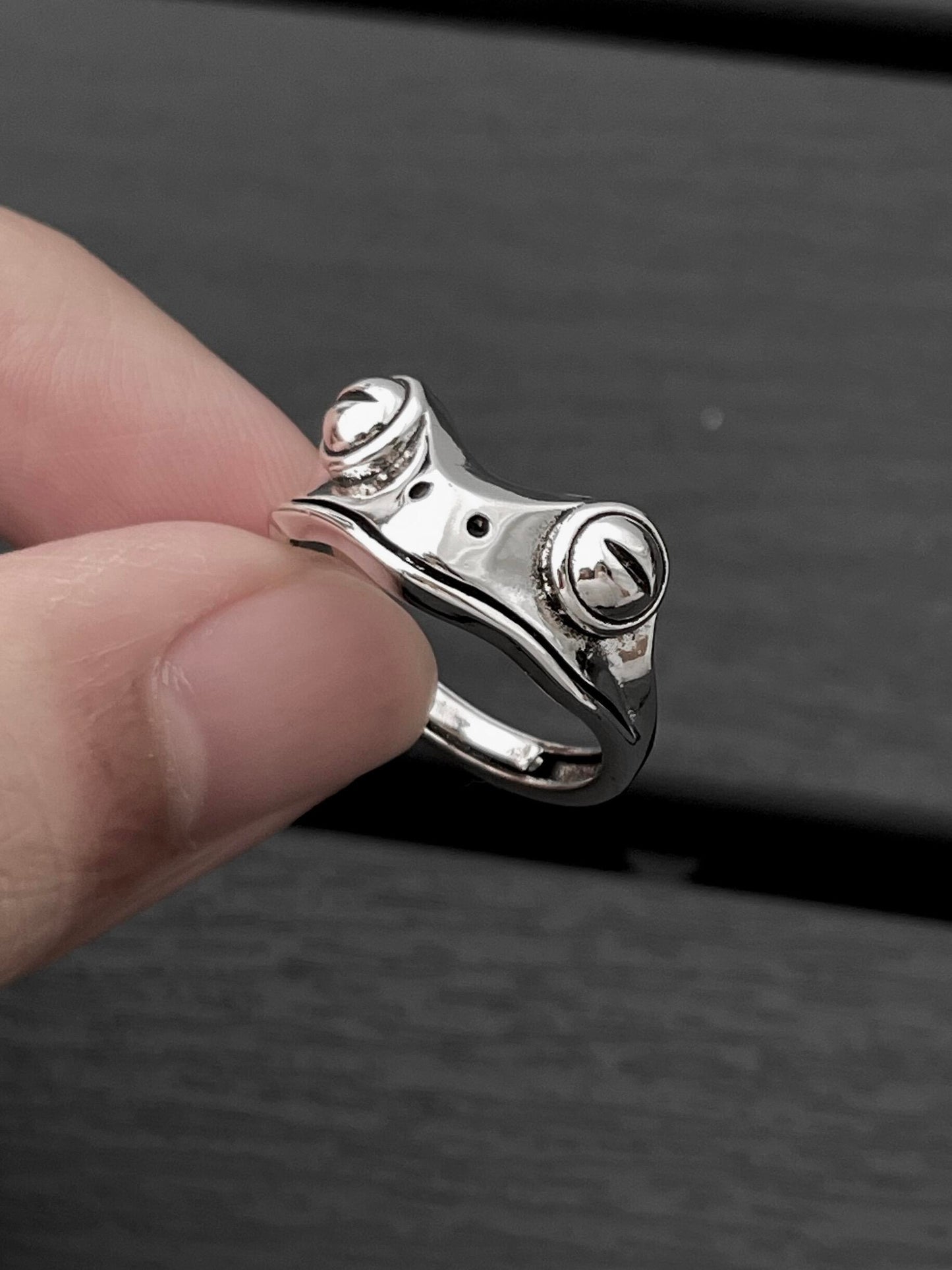 Silver Froggy Ring