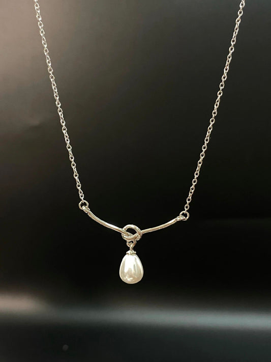 Pearl Knot Necklace