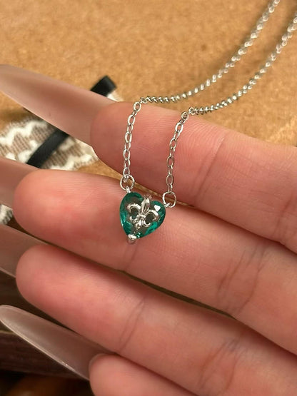 Vintage Fleur Heart Necklace