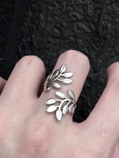Leaf Vine Helix Rings