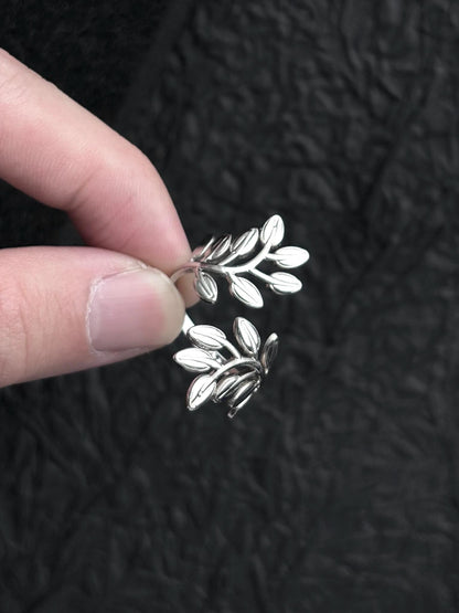 Leaf Vine Helix Rings