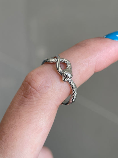 Serpentine Elegance Ring
