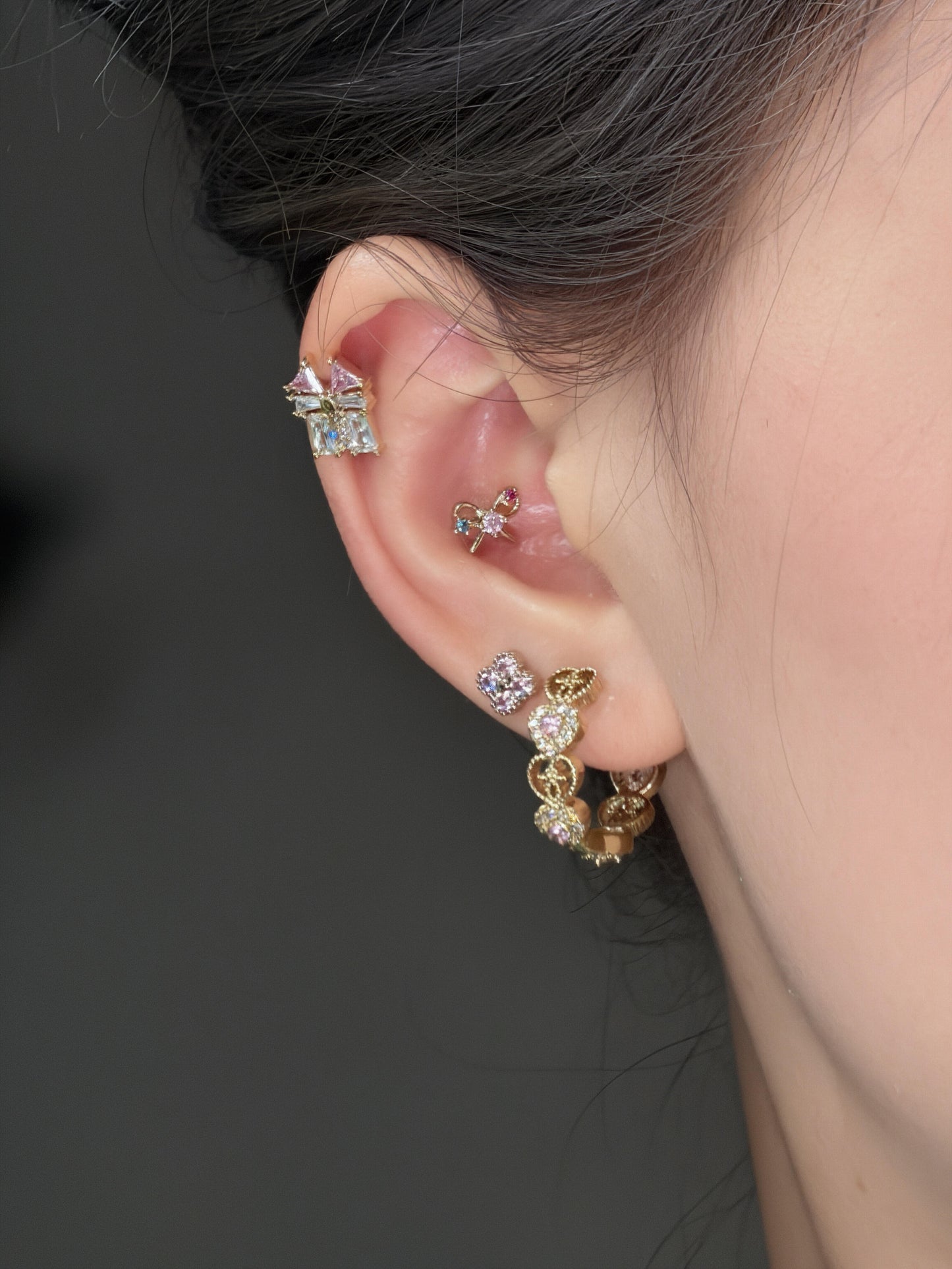 Gold Twisted Conch and Pearl Drop Earring Stack