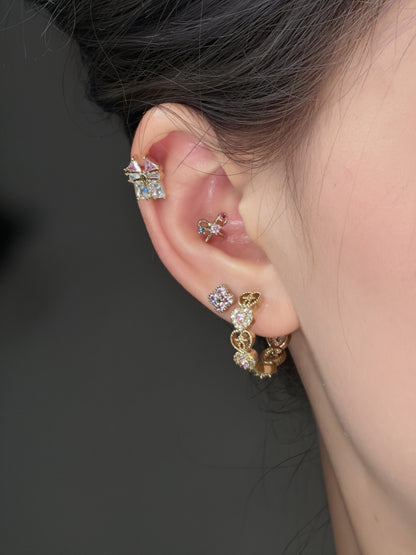 Gold Twisted Conch and Pearl Drop Earring Stack