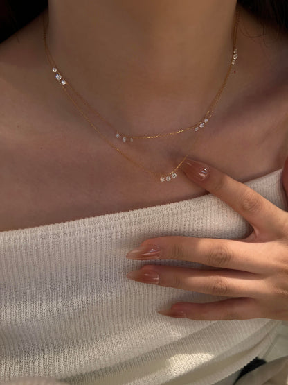 Manifold Diamonds Dainty Necklace