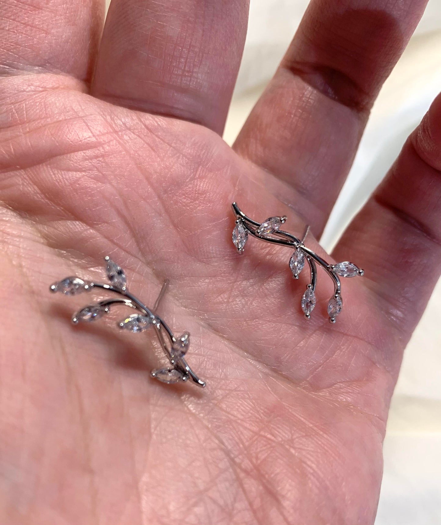 Crystal Vine Ear Climbers