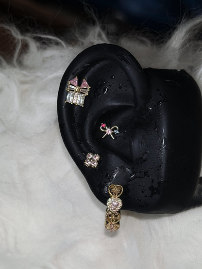 Gold Twisted Conch and Pearl Drop Earring Stack