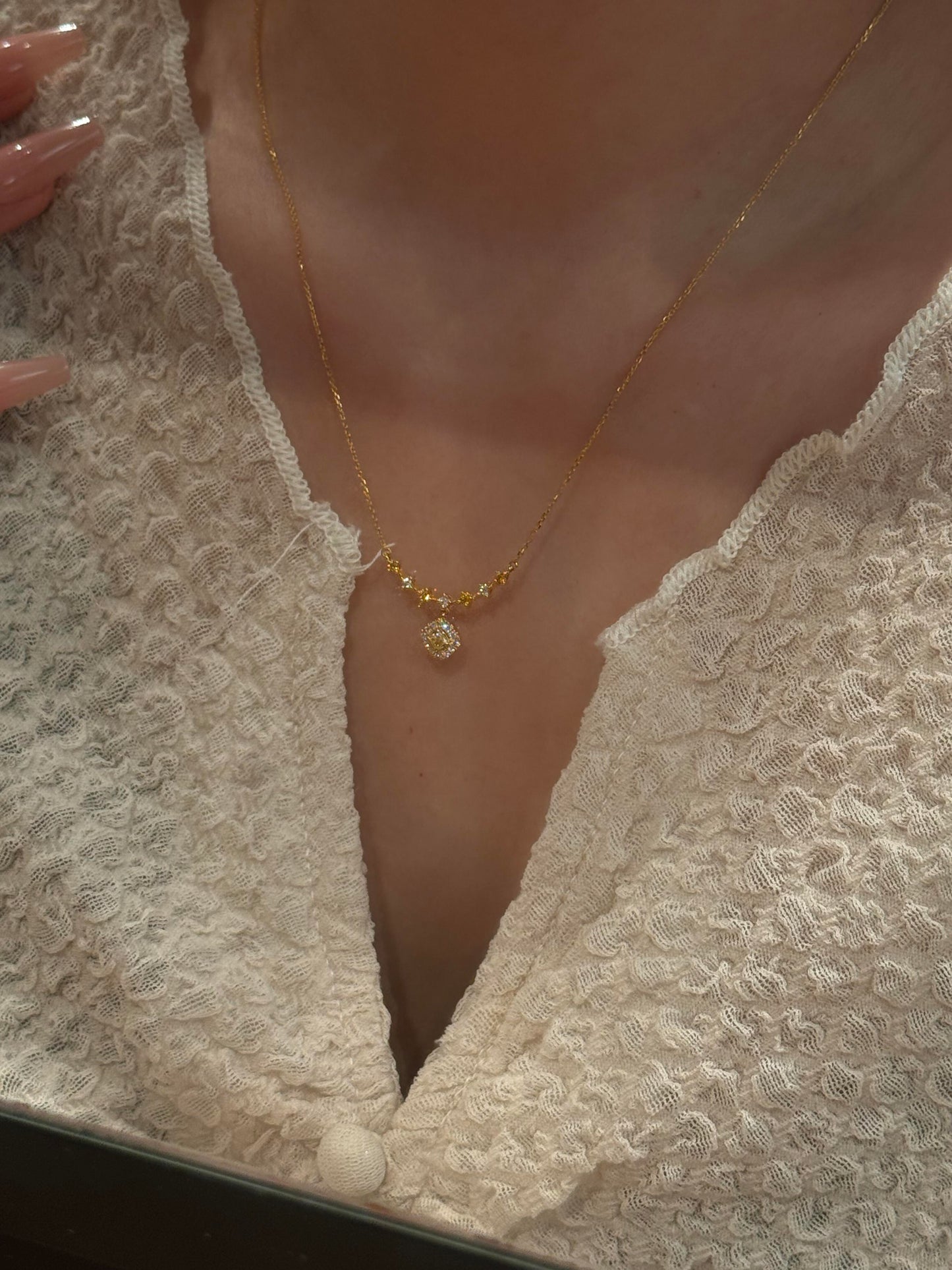 Dahlia Gold Dainty Necklace