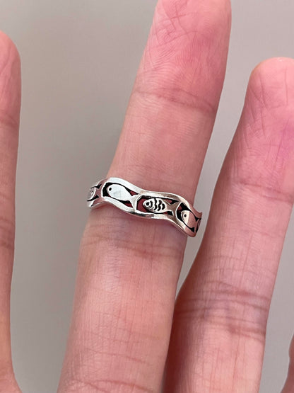 Sterling Silver School of Fish Wave Ring