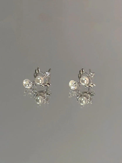 Clow Wing Pearl Drop Earring